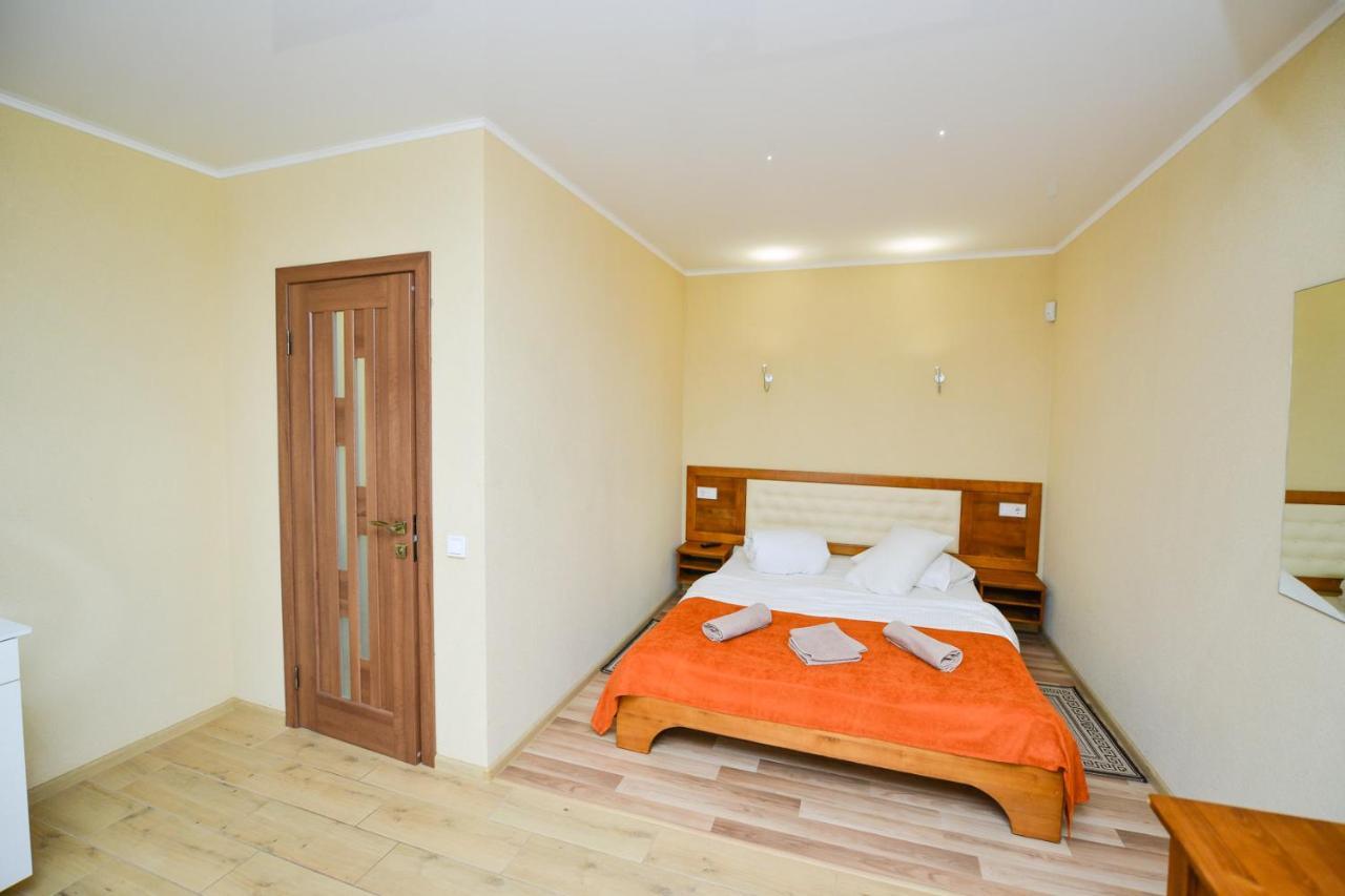 Forest Hotel Polis'ke Kültér fotó