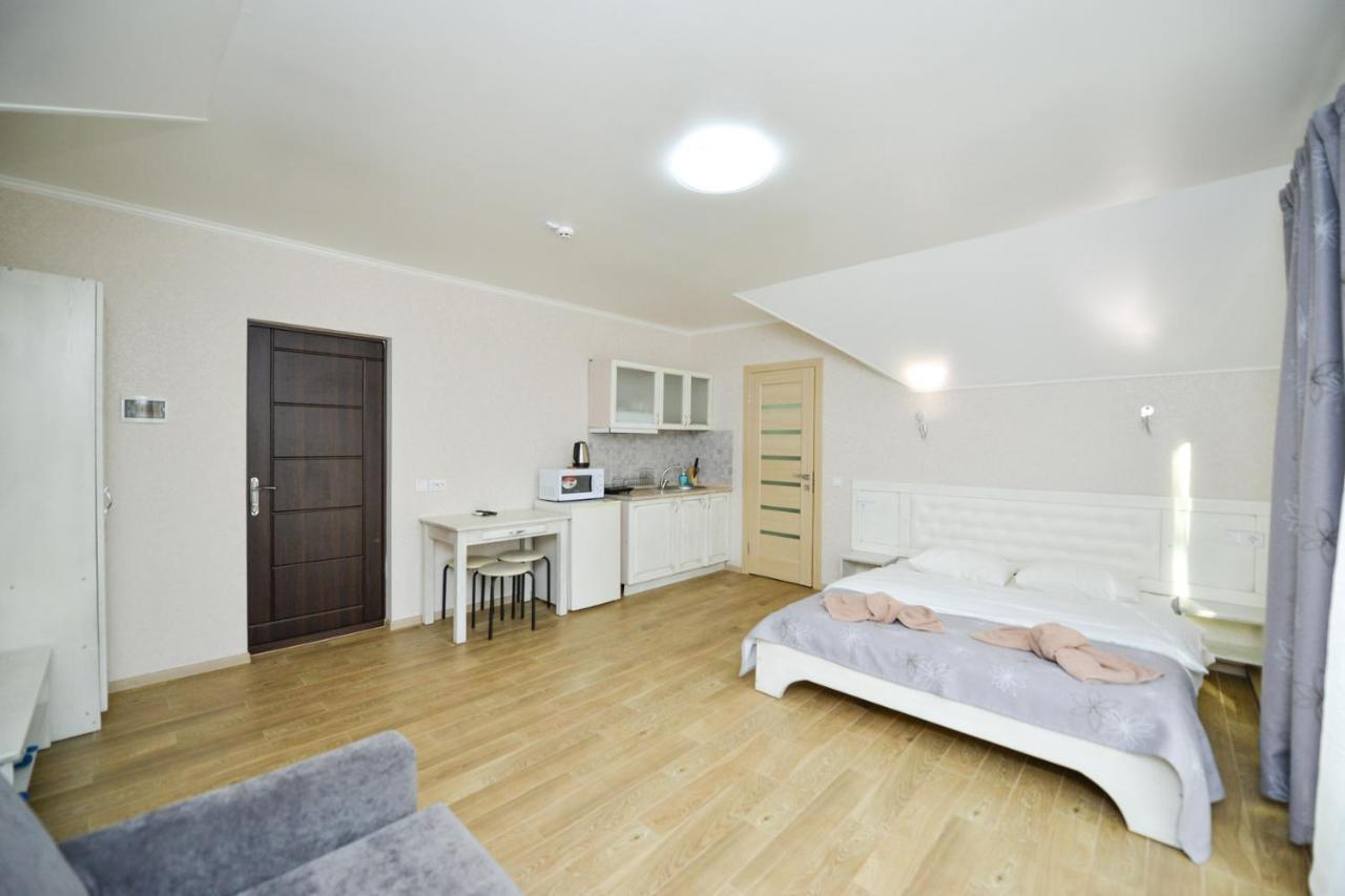 Forest Hotel Polis'ke Kültér fotó