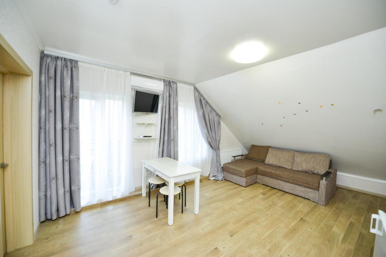 Forest Hotel Polis'ke Kültér fotó